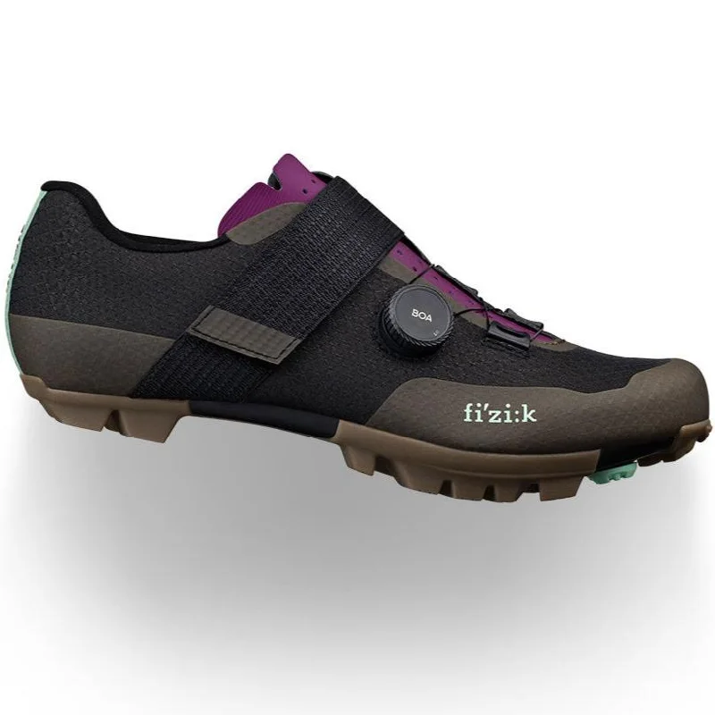 bicycle gravel path-Scarpe Fizik Vento Ferox Carbon - Marrone viola