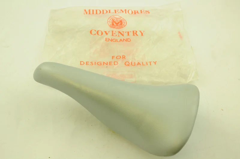 bicycle lane marker-VINTAGE 80's RACING BIKE SEAT MIDDLEMORES OF COVENTRY SPORTS SADDLE SILVER GREY